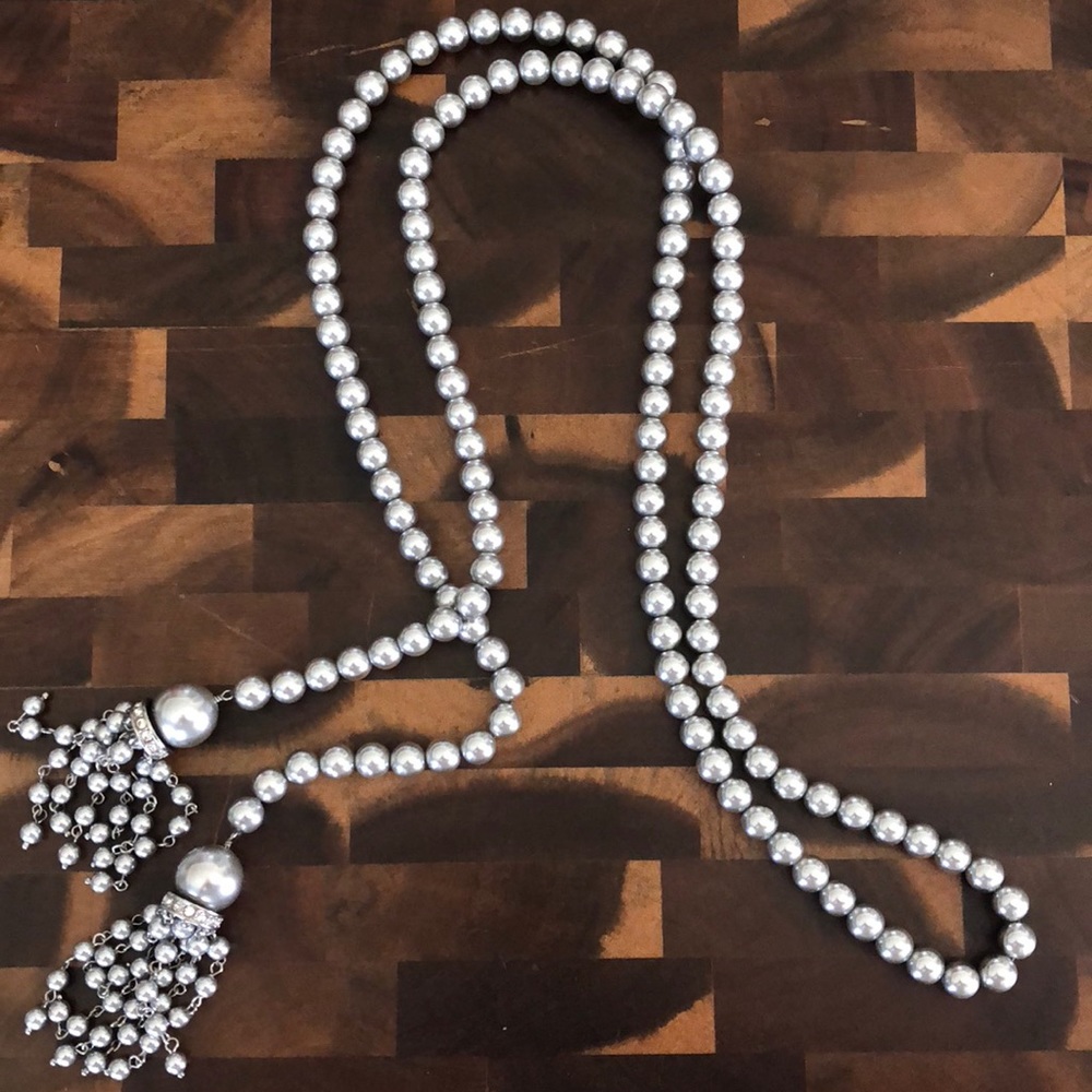 Silver like bead necklace